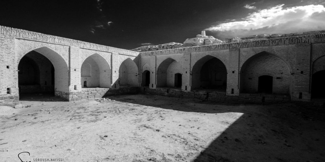 چهل پایه در تاریخ