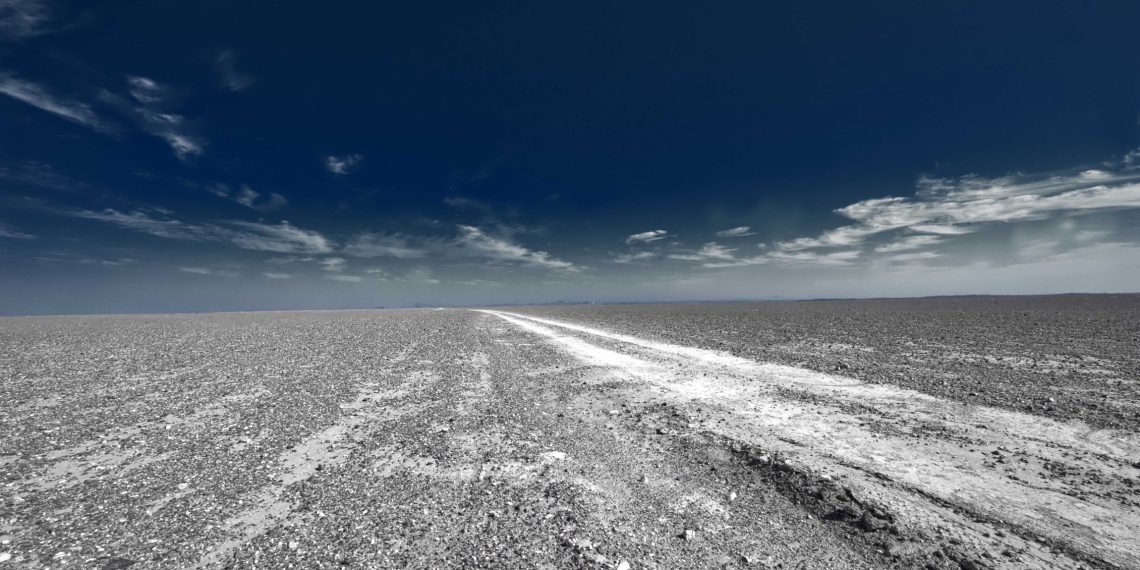 طبسین راهی در میان بیابان لوت