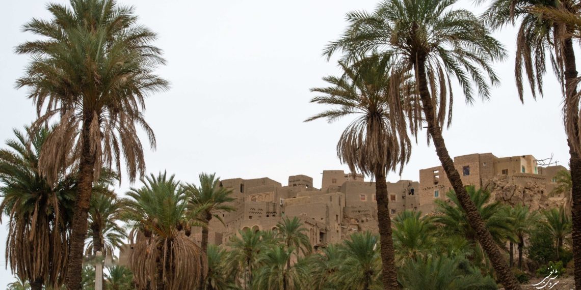 نای‌بند روستایی در حاشیه لوت