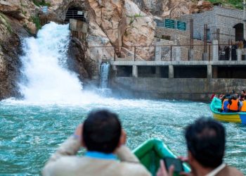 آیا آب چشمه‌ها و قنات‌ها برای آشامیدن مناسب است؟