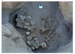 قبری در شهر سوخته